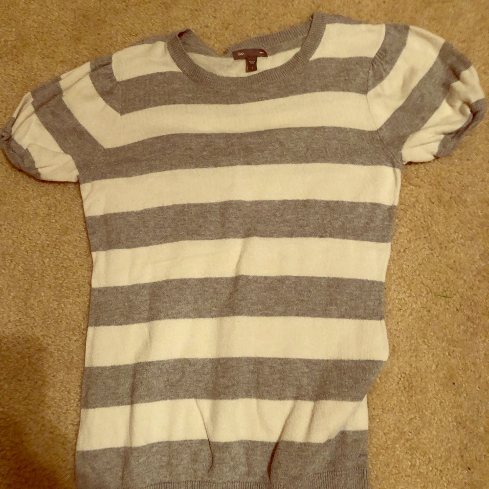 Gap sweater shirt